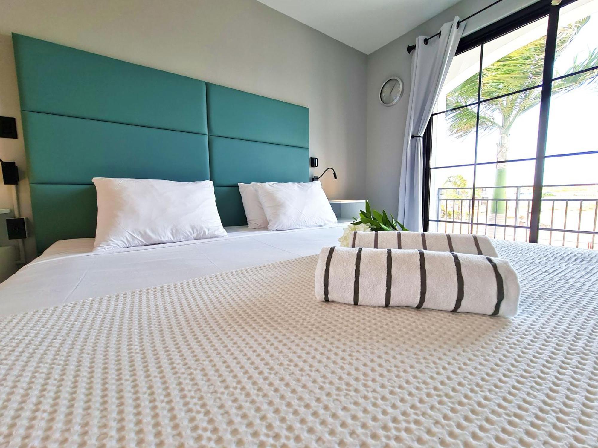 Tuscany Residence Aruba Palm Beach Bagian luar foto